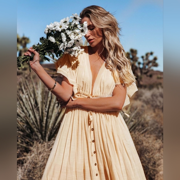 New Gauze Cover Up Maxi Dress Button Front Deep Plunge Beige Cream - Picture 5 of 9